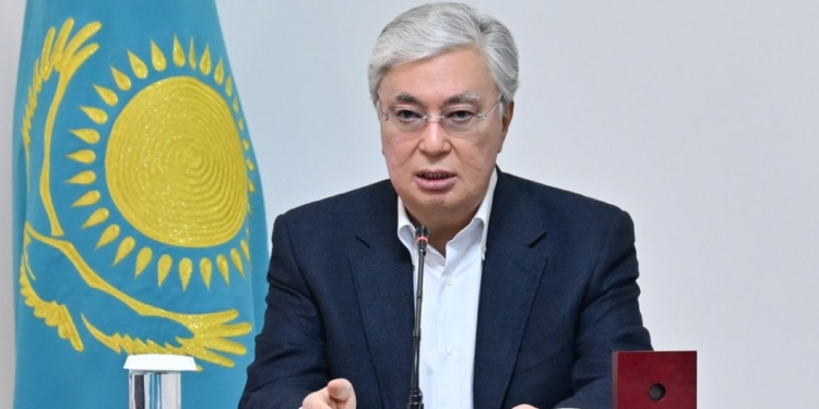 Токаев отметил, что ситуация в Казахстане из-за паводков очень сложная