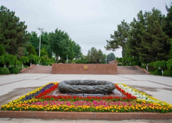 Мемориал братских могил