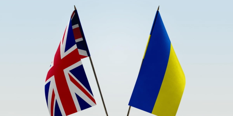 Великобритания передаст Украине крупнейший пакет помощи