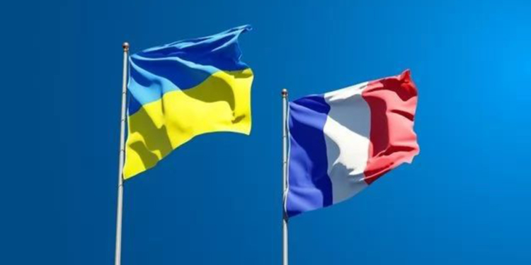 Франция направит своих инструкторов в Украину для подготовки бойцов ВСУ