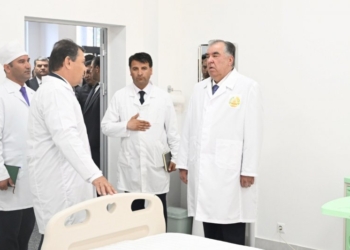 Эмомали Рахмон в Дангаринском районе сдал в эксплуатацию многопрофильный центр здоровья