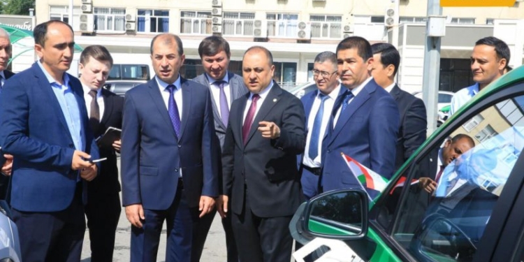 Ещё одна точка подзарядки электромобилей появилась в Душанбе