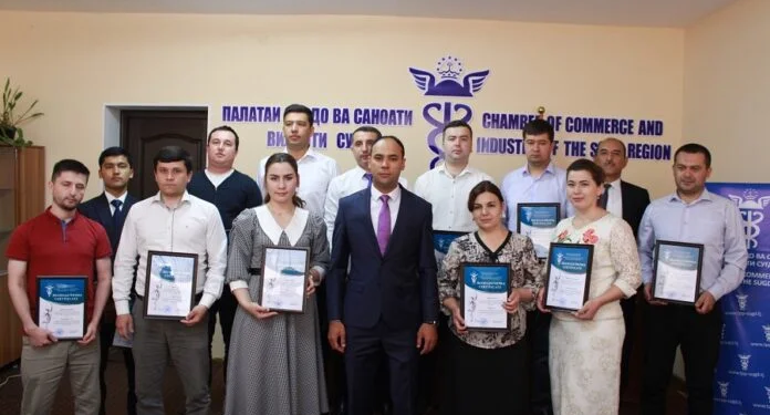 Еще 14 компаний Согда стали членами Торгово-промышленной палаты Таджикистана