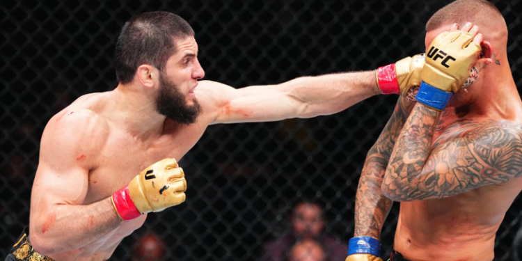 Ислам Махачев победил Дастина Порье и защитил титул чемпиона UFC