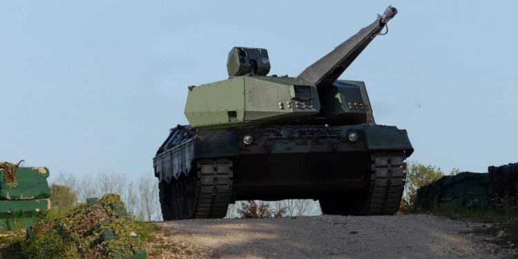 Украина получит немецкий танк ПВО «Франкенштейн», который может сбивать ракеты и дроны