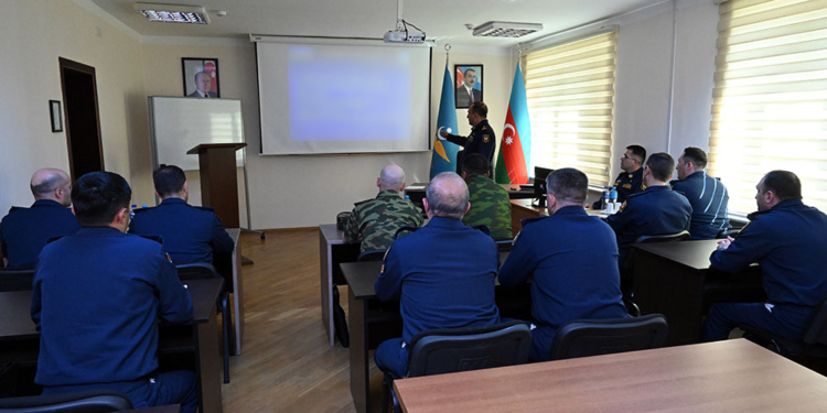 Делегация Таджикистана посетила ВВС Азербайджана