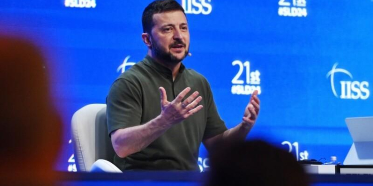 Зеленский: Украина готова к немедленным переговорам с РФ после вывода российских войск с ее международно признанной территории