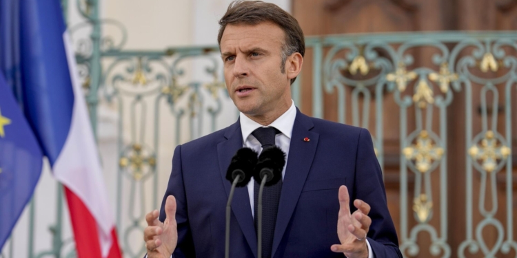 Во Франции подвели итоги парламентских выборов