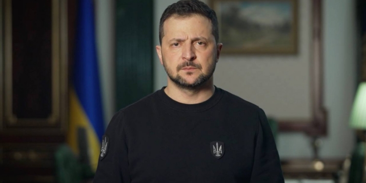 Зеленский об идее Трампа быстро завершить войну: Вопрос в том, кто будет платить