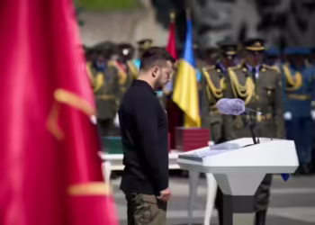 Зеленский наградил почти четыре сотни военных, из них 280 — посмертно