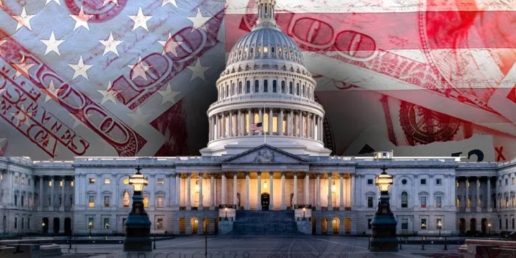 Госдолг США впервые в истории перешагнул отметку в $35 трлн