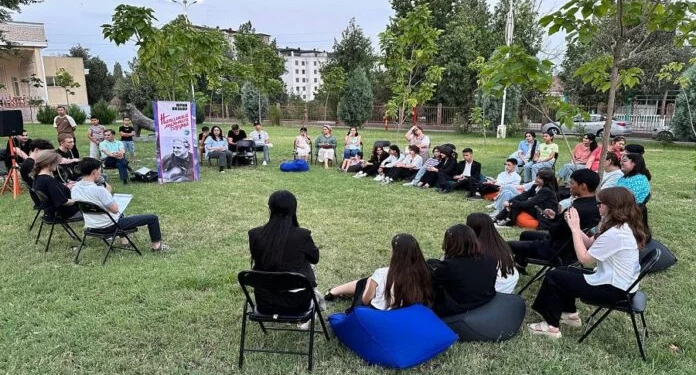 Фестиваль бардовской песни прошел в Худжанде