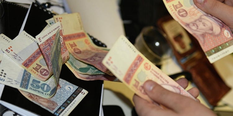 В Хатлонской области задолженность по зарплате составила около 2 млн сомони