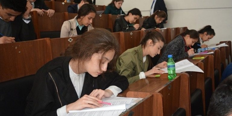 В республиканских научных олимпиадах в Таджикистане приняли участие почти 1100 школьников