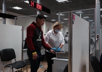 В России предложили провести эксперимент по сдаче биометрии иностранцами, пересекающими границу