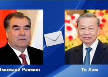 Эмомали Рахмон поздравил президента Вьетнама с избранием на пост генсека ЦК Компартии республики