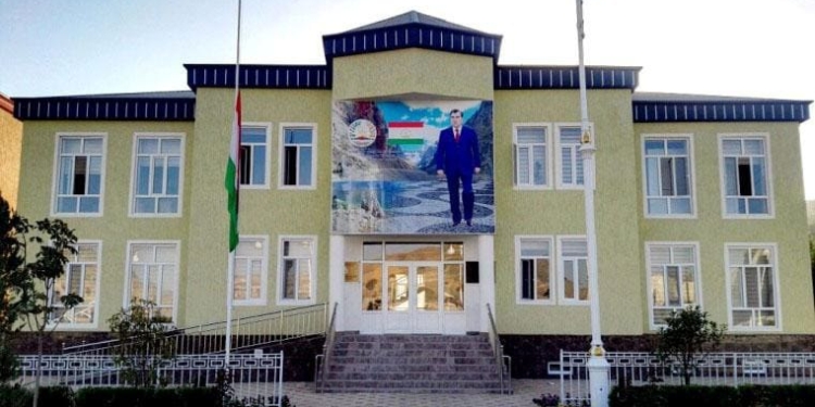 В Хатлонской области построены и реконструированы 32 объекта образования