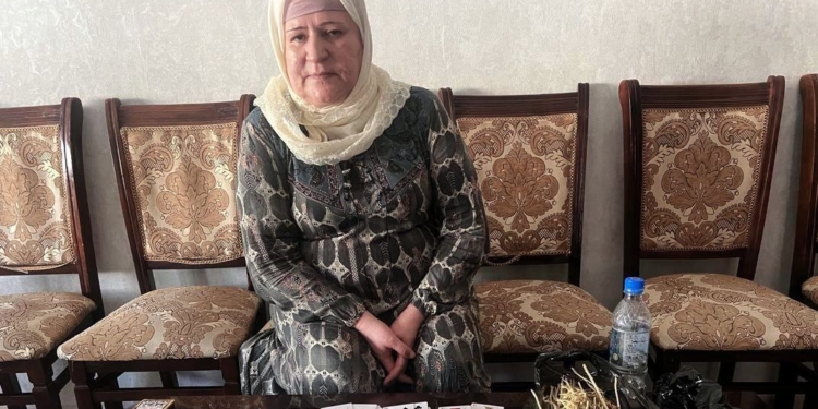 В Душанбе задержана гражданка за занятие колдовством и гаданием