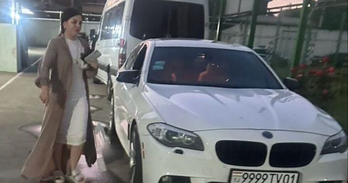В Душанбе водитель «БМВ» лишена прав на 5 лет за вождение в состоянии алкогольного опьянения