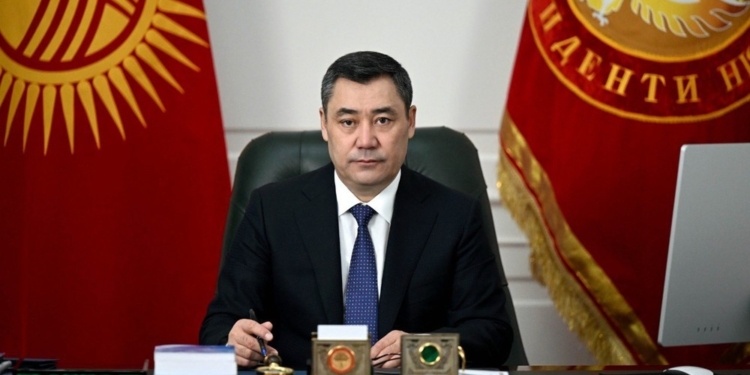 Президент Киргизии Жапаров запретил в стране вебкам