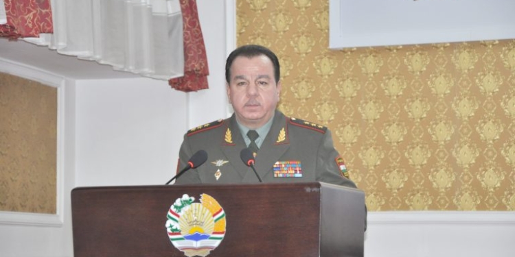 Министр обороны Таджикистана призвал улучшить качество призывной кампании