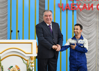 Эмомали Рахмон ознакомился с ходом строительства ГЭС «Рогун» и поставил задачи по улучшению работы