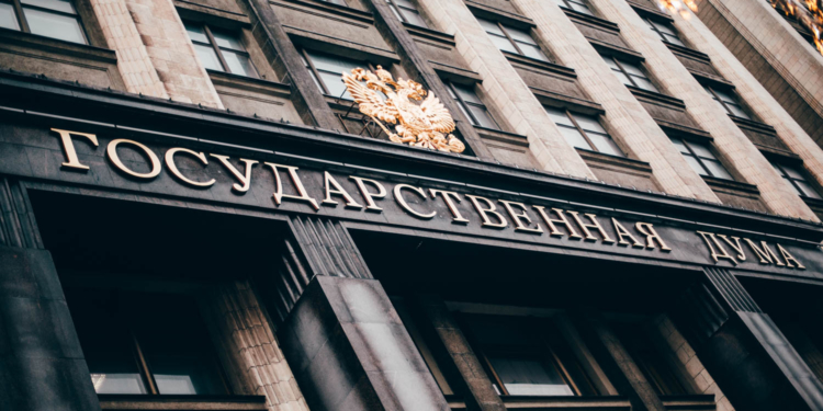 В Госдуме РФ предложили выдворять мигрантов за участие в предвыборной агитации