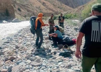 Мобильное приложение «SOS» спасло двух иностранных граждан глубоко в горах Памира