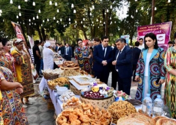 В Душанбе назвали лучших производителей сладостей