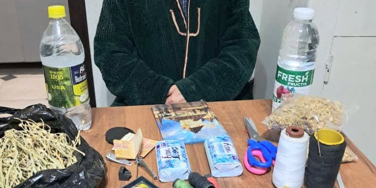 В Душанбе задержаны пенсионеры за занятие гаданием и колдовством