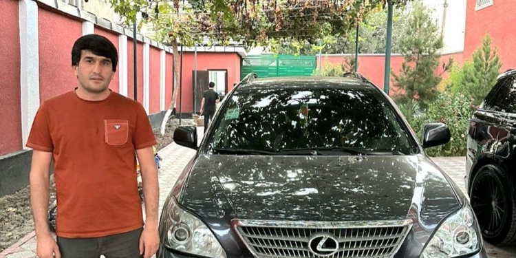 В Душанбе водитель «Лексуса» нарушил ПДД и создал аварийную ситуацию