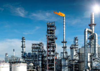 Таджикистан обсудил с «Татнефтью» запуск нефтеперерабатывающего завода в Дангаре