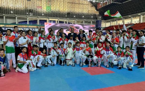 Таджикские спортсмены завоевали медали на международном чемпионате по кикбоксингу в Ташкенте