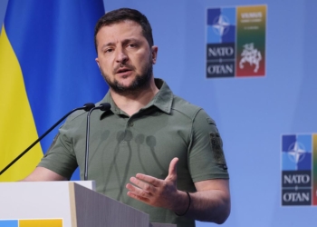 Зеленский призывает Северный совет пригласить Украину в НАТО