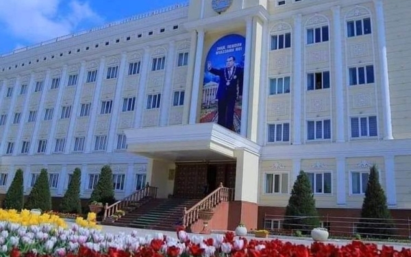 Делегация ЕБРР посетила коммунальное предприятие «Бохтарнаклиётхизматрасон»