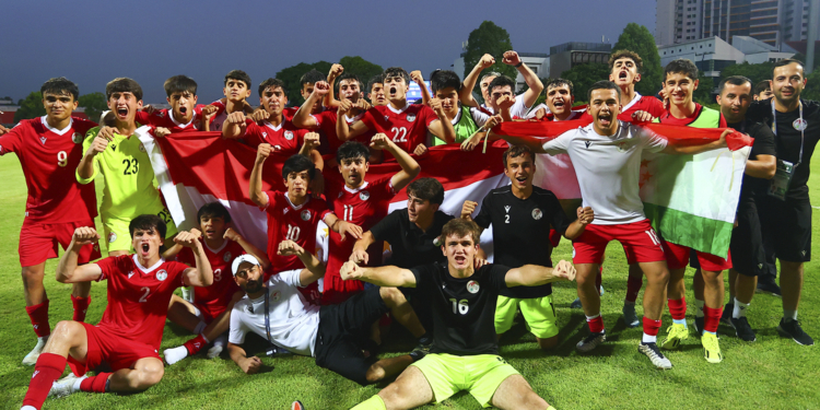 Юношеская Таджикистана (U-17) вышла в финал Кубка Азии-2025