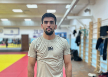 Таджикский боец Доробшох Наботов близок к контракту с UFC