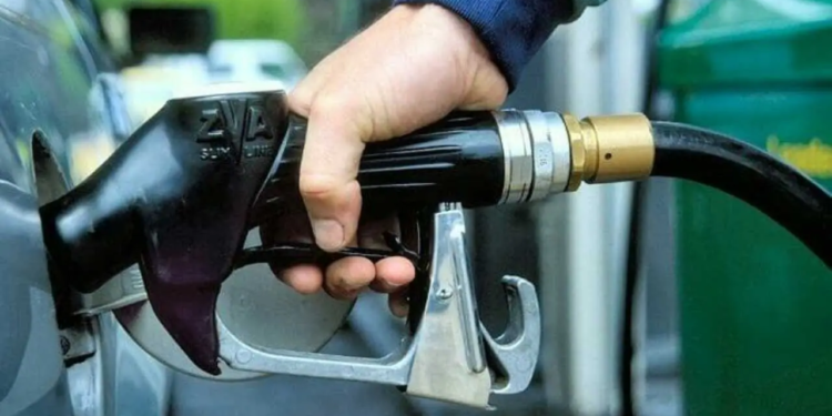 Власти Казахстана планируют продлить запрет на вывоз нефтепродуктов до конца 2026 года