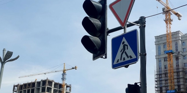 Столичная милиция призывает сообщать о неработающих светофорах и пробках
