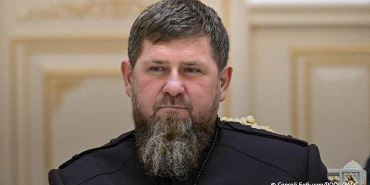 Кадыров призвал остановить жесткие меры против мигрантов и назвал их «беспорядочной инквизицией»
