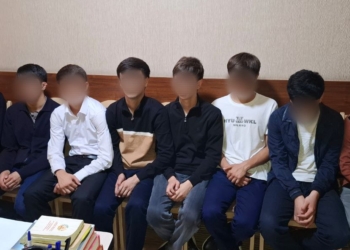 В Душанбе десятиклассник нанес удар топором в школьной драке
