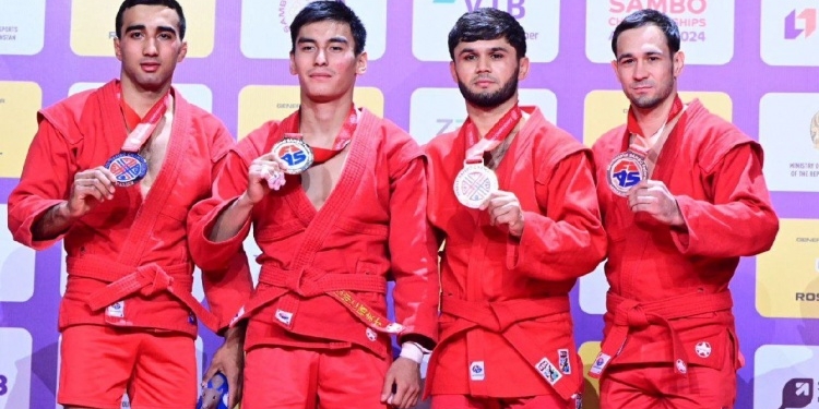 Таджикский самбист Сорбон Латипов завоевал бронзу на чемпионате мира в Астане