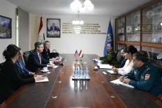 КЧС Таджикистана и Бюро гуманитарной помощи USAID обсудили готовность к стихийным бедствиям