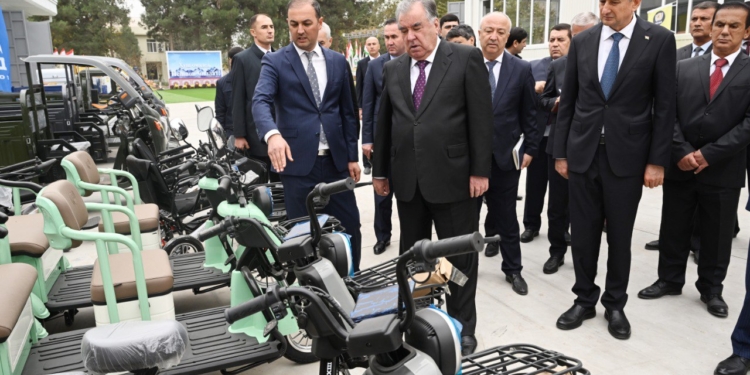 В Таджикистане начато производство электротранспорта