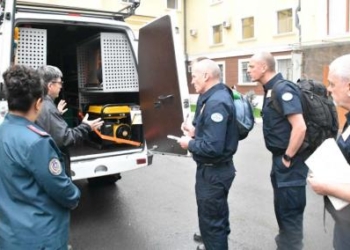 В Таджикистан прибыла международная поисково-спасательная команда Великобритании