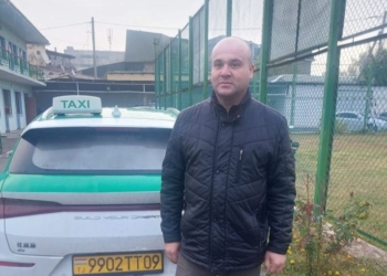 В Душанбе задержан водитель за отказ впустить детей в автобус