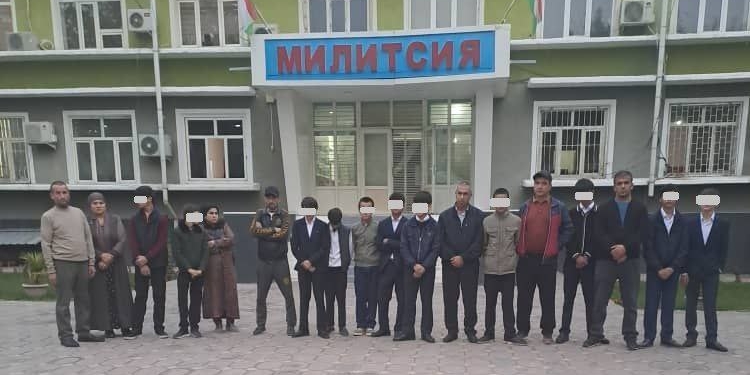 В Душанбе милиция задержала 15 несовершеннолетних за нарушение общественного порядка