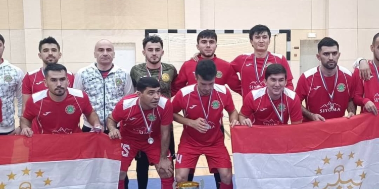 Команда «Истиклол» завоевала серебро на открытом чемпионате Европы по футзалу