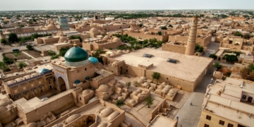 Дом богатыря — мавзолей Пахлаван Махмуда