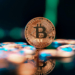 Курс биткоина превысил $105 тысяч на фоне ожиданий политики Трампа